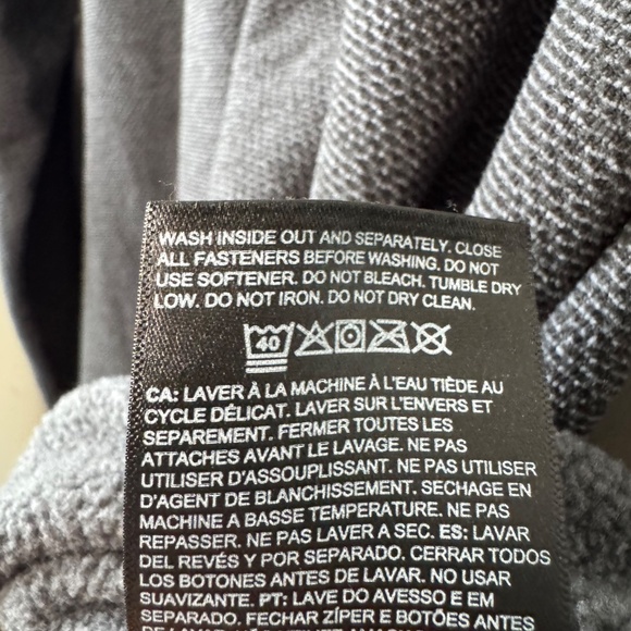 The North Face Textured Cap Rock Quarter Zip Pullover - Picture 6 of 7